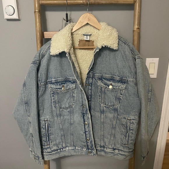 Jean Jacket - Picture 2 of 3